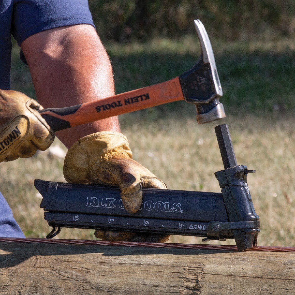 Klein STP100 Utility Staple Starter - 7