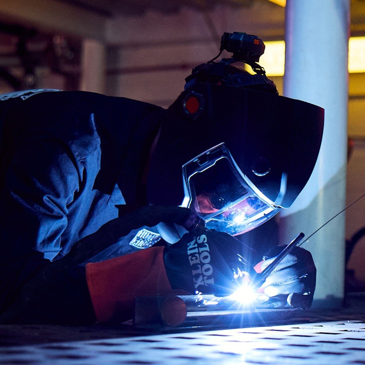 Klein Tools 60912 TIG Welding Gloves Large, 13 in. Length Cowhide Leather with Wide Cuff and Kevlar Aramid Stitching - 6