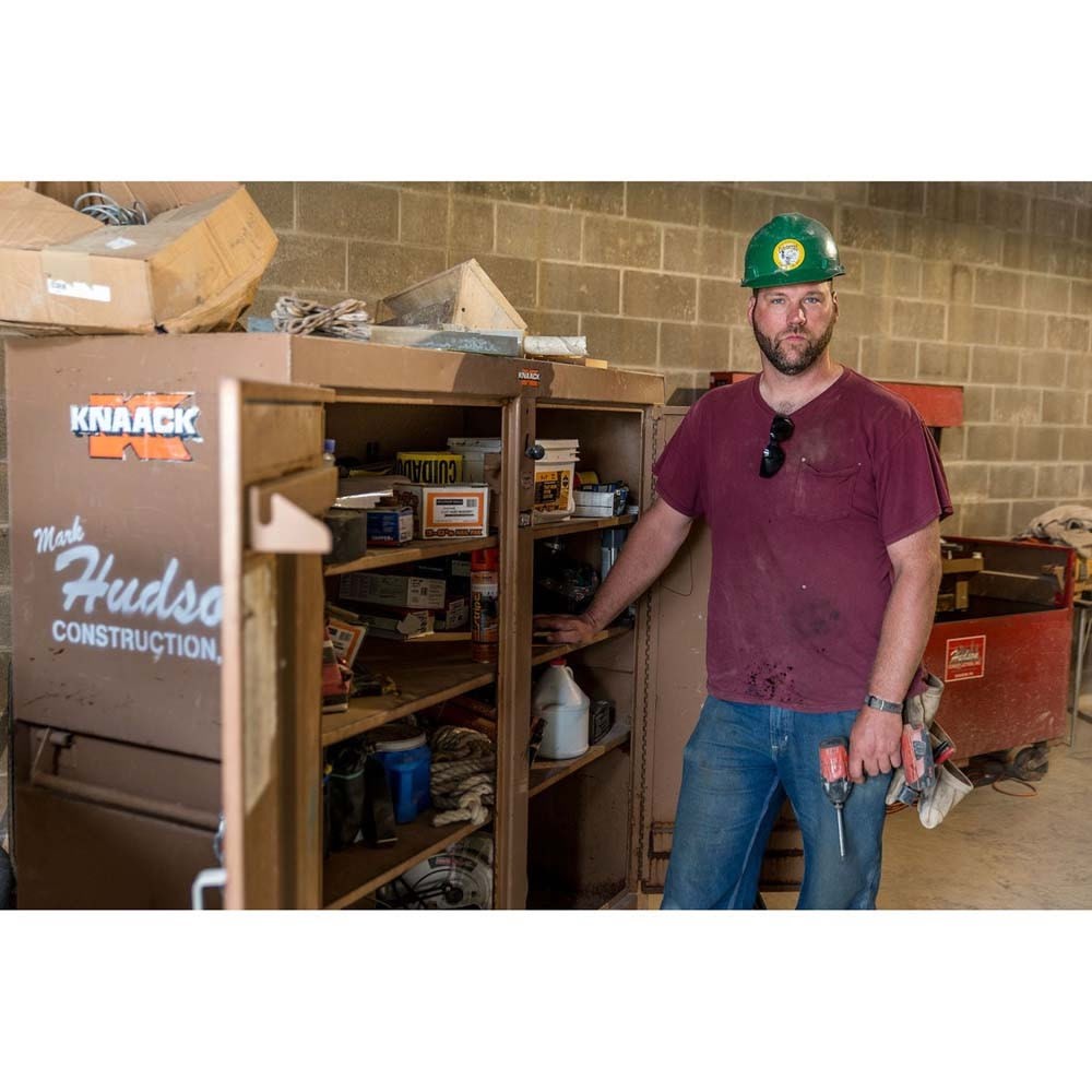 Knaack 109-KL 47.5 cu ft Model 109 Jobsite Cabinet Locking Tool Storage with Padlock - 4