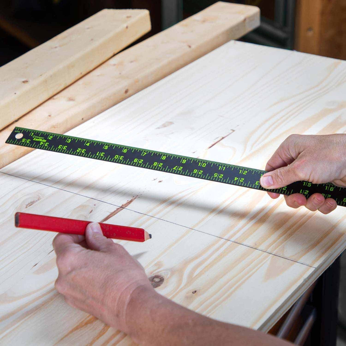 Lufkin ALR36B 36" Nite Eye Aluminum Rule - 5