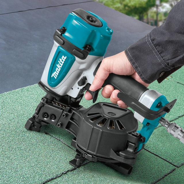 Makita AN454