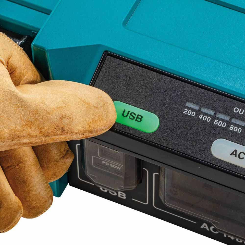 Makita BAC01 40V max ConnectX™ Portable Power Station - 10