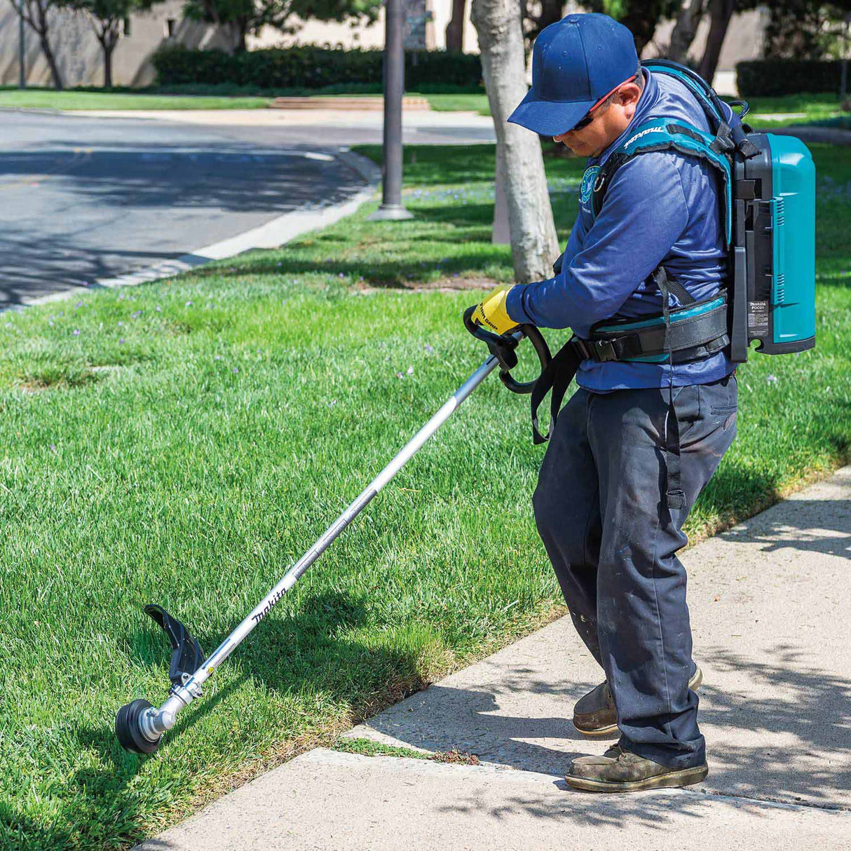 Makita CRU03Z 36V Brushless String Trimmer, Connector Cable, Tool Only - 4