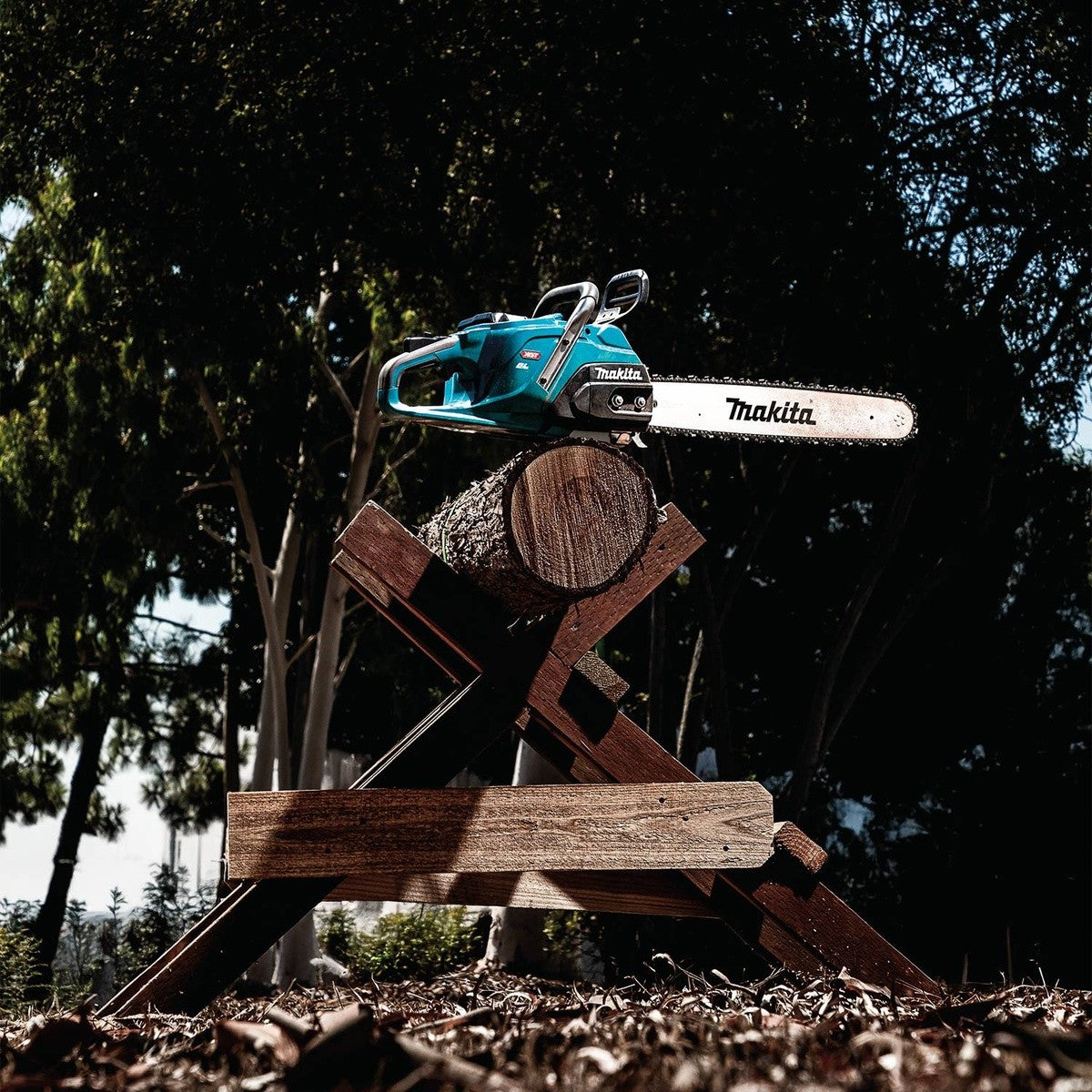 Makita GCU08E 40V Max XGT Brushless Cordless 20" Chain Saw Kit with High Power Battery (8.0Ah) - 15
