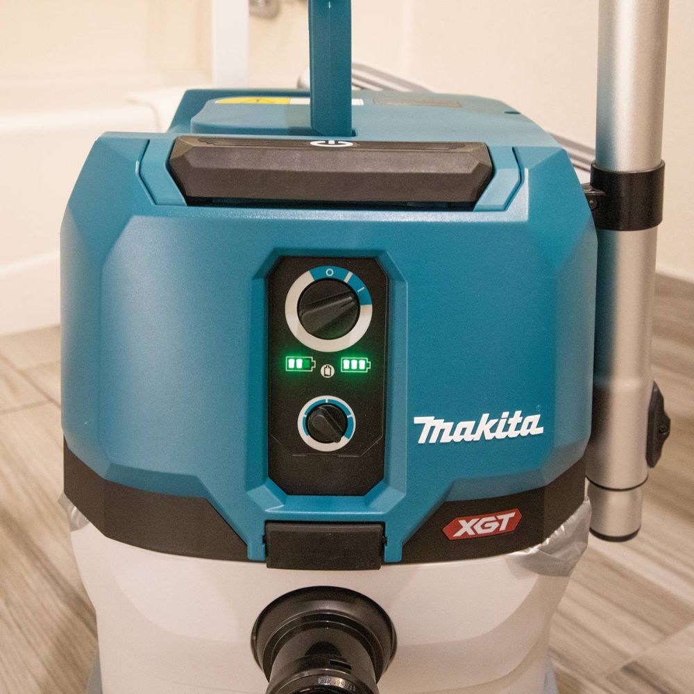 Makita GCV03PM 40V max XGT Brushless Cordless 4 Gallon Wet/Dry Dust Extractor/Vacuum Kit (4.0Ah) - 17