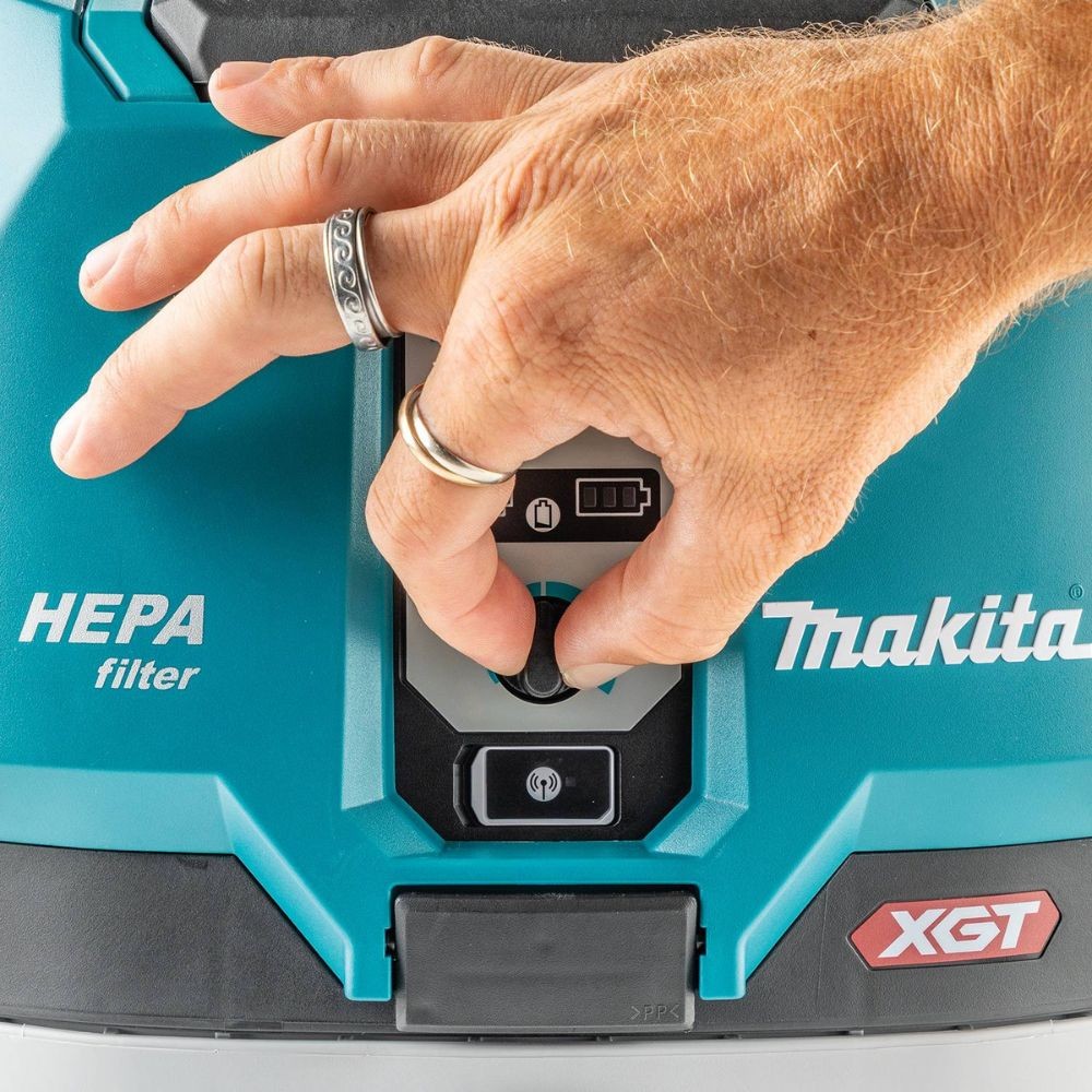 Makita GCV04ZUX 40V max XGT Brushless Cordless 4 Gallon HEPA Filter Dry Dust Extractor, AWS, Tool Only - 10