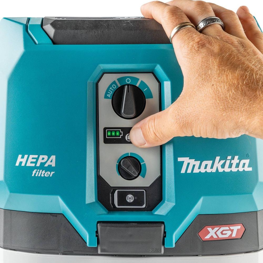 Makita GCV04ZUX 40V max XGT Brushless Cordless 4 Gallon HEPA Filter Dry Dust Extractor, AWS, Tool Only - 11