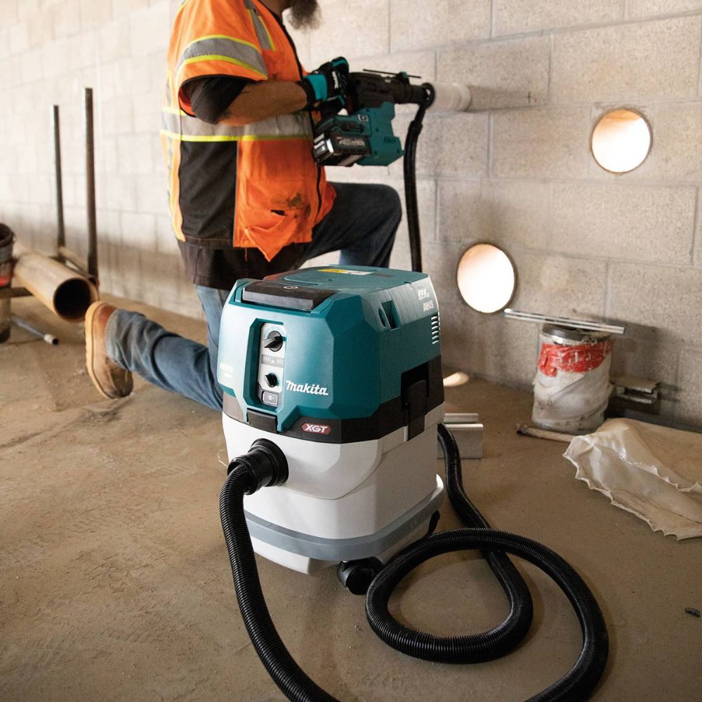 Makita GCV04ZUX 40V max XGT Brushless Cordless 4 Gallon HEPA Filter Dry Dust Extractor, AWS, Tool Only - 18