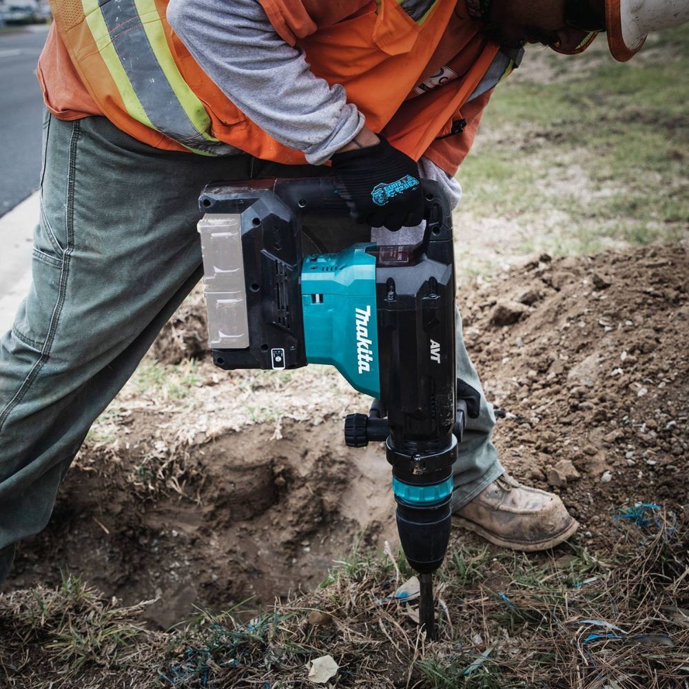 Makita GMH02Z 80V max (40V max X2) XGT Brushless 28 lb. AVT Demolition Hammer, accepts SDS-MAX bits, AWS Capable (Tool Only) - 14