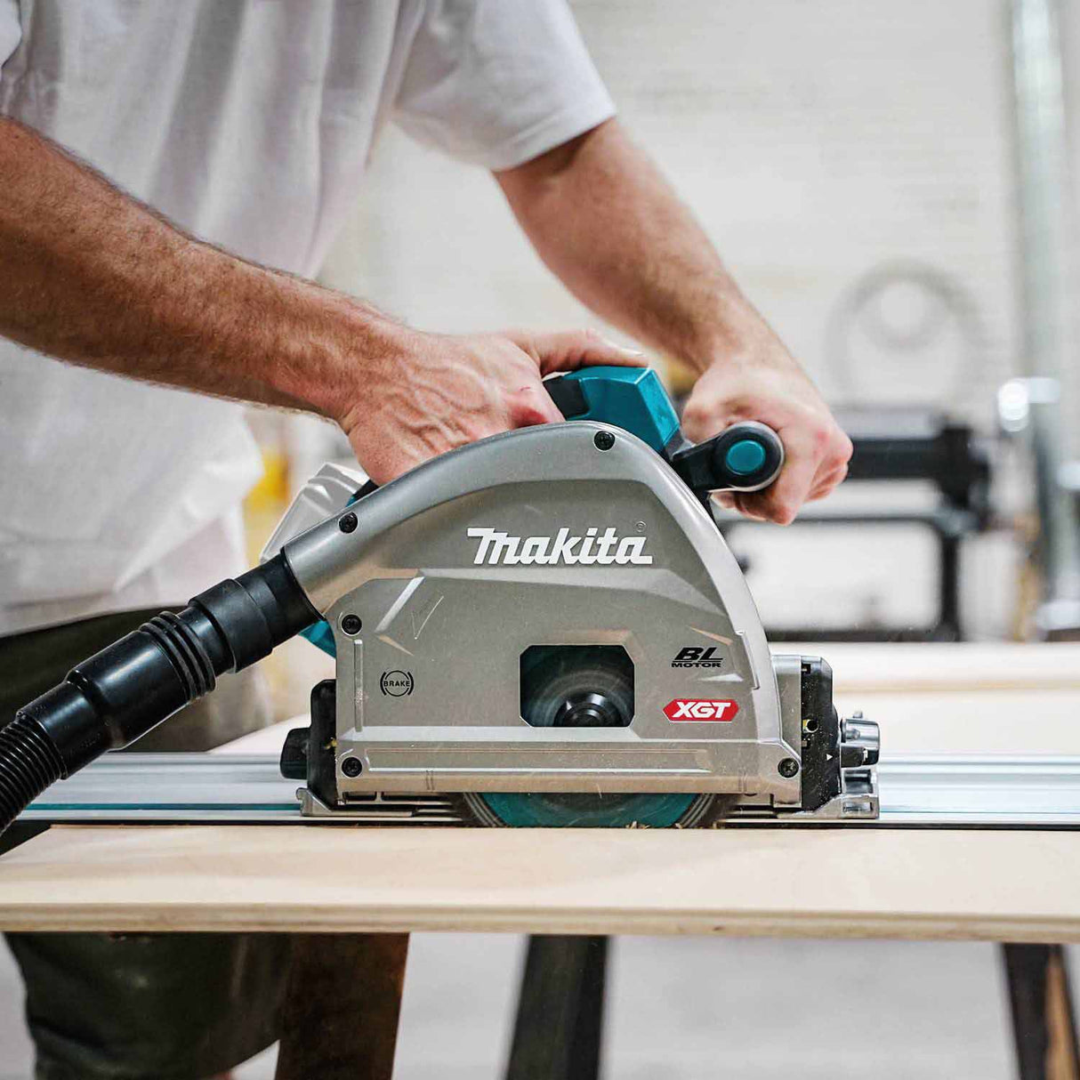 Makita GPS01Z 40V max XGT 6-1/2" Plunge Circular Saw, Tool Only - 2