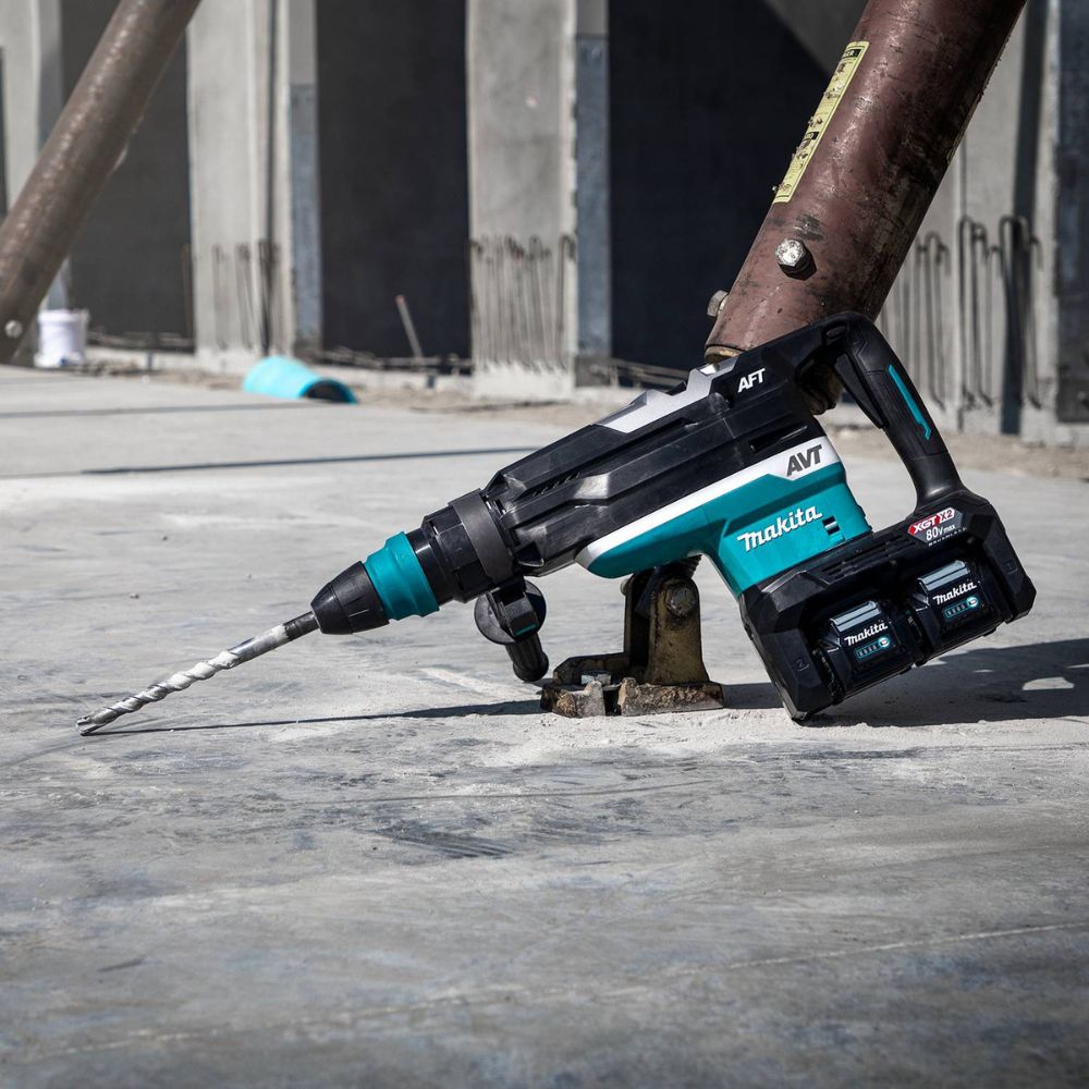 Makita GRH06PM 80V max (40V max X2) XGT Brushless 2" AVT Rotary Hammer Kit, accepts SDS-MAX bits, AFT, dual port charge, AWS Capable, case (4.0Ah) - 24