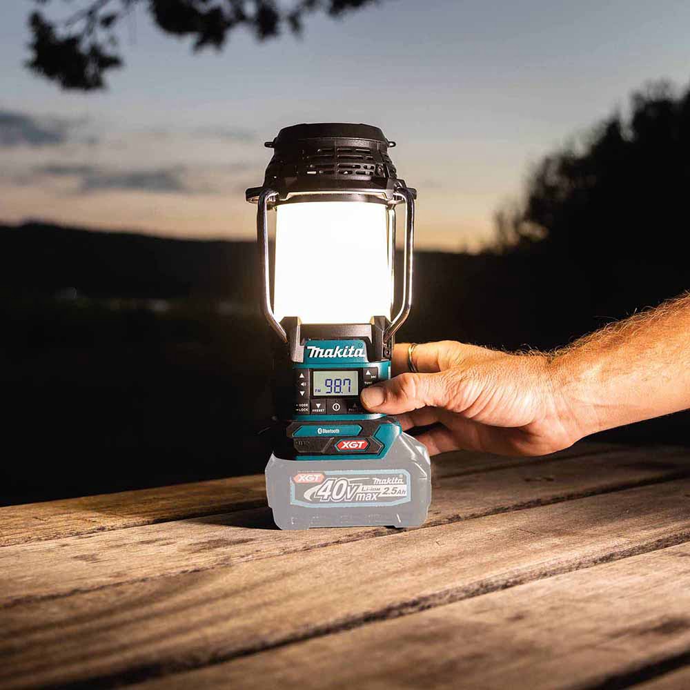 Makita GRM04 40V max XGT Cordless Lantern with Radio, Tool Only - 10