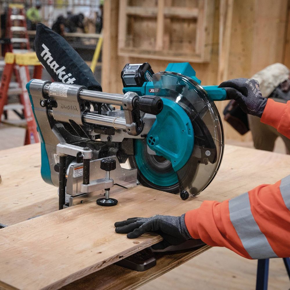 Makita GSL03M1 40V max XGT Brushless Cordless 10" Dual-Bevel Sliding Compound Miter Saw Kit, AWS Capable, with one battery (4.0Ah) - 15