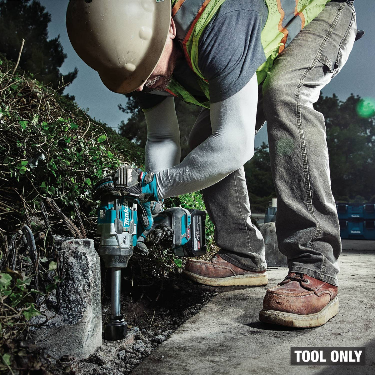 Makita GWT11Z 40V Max XGT Brushless Cordless  3/4" Sq. Drive Extended Anvil Impact Wrench Tool Only - 13