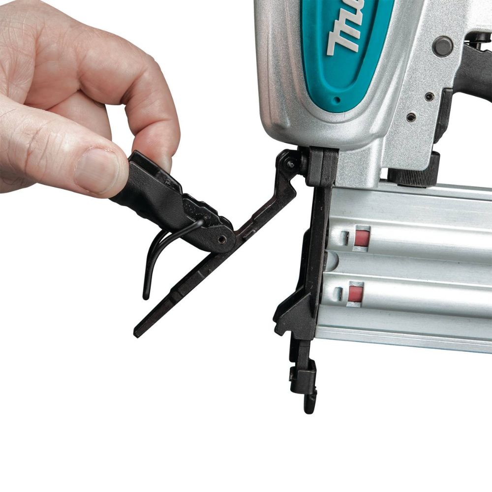 Makita MAC100QK1 Quiet Series 1/2 HP, 1 Gallon Compact, Oil-Free, Electric Air Compressor, and 18 Gauge Brad Nailer Combo Kit - 17