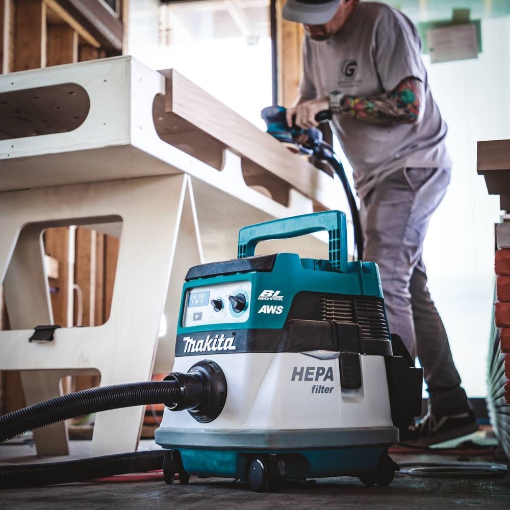 Makita XCV22ZU 36V (18V X2) LXT Brushless 2.1 Gallon HEPA Filter Dry Dust Extractor/Vacuum, AWS, Tool Only - 31