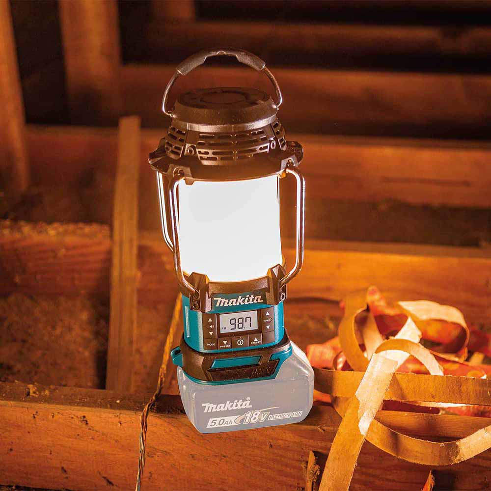 Makita XRM12 18V LXT Lithium-Ion Cordless Lantern with Radio, Tool Only - 8