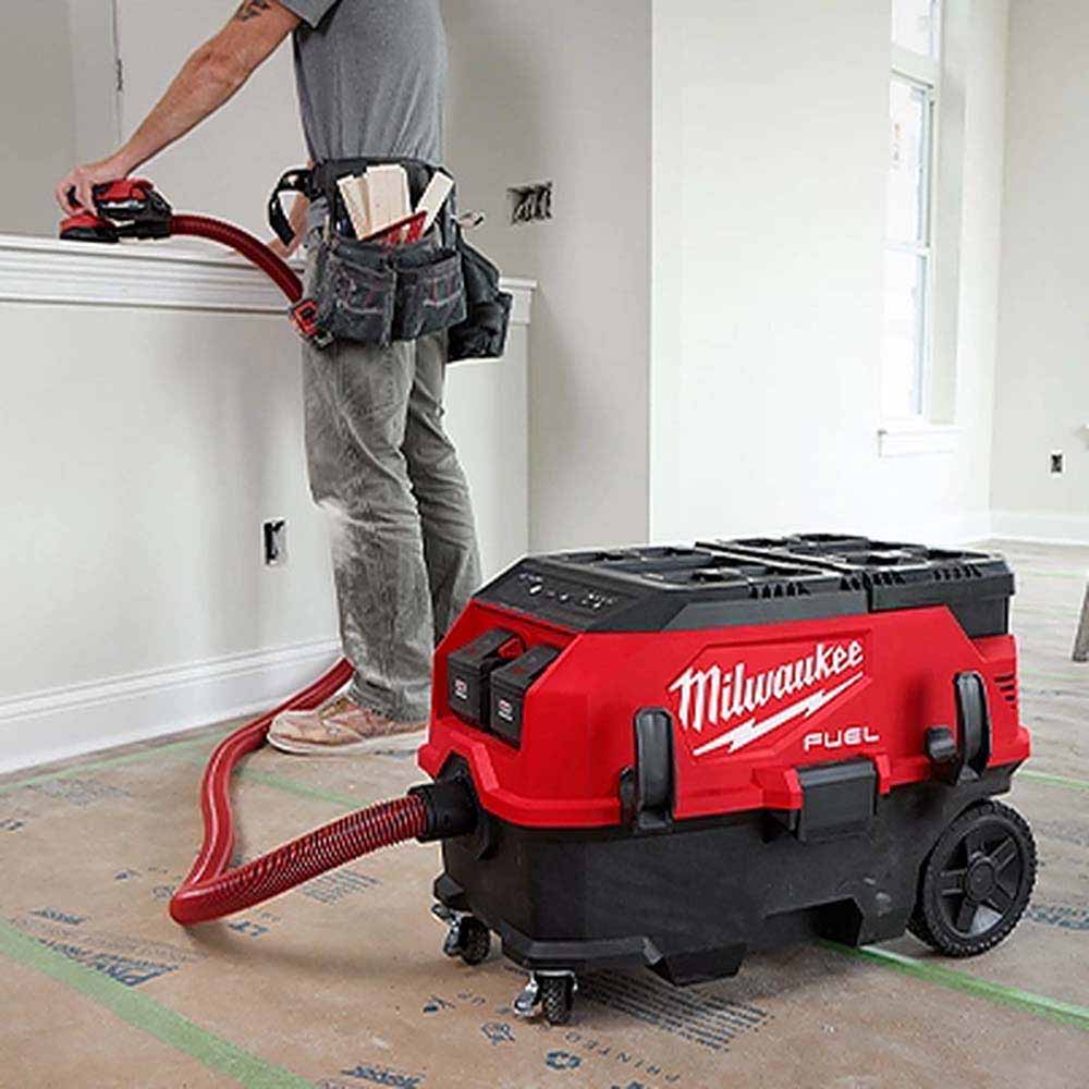 Milwaukee 0888-22HD M18 FUEL 9 Gallon Dual Battery Dust Extractor Kit with PACKOUT Compatibility - 8