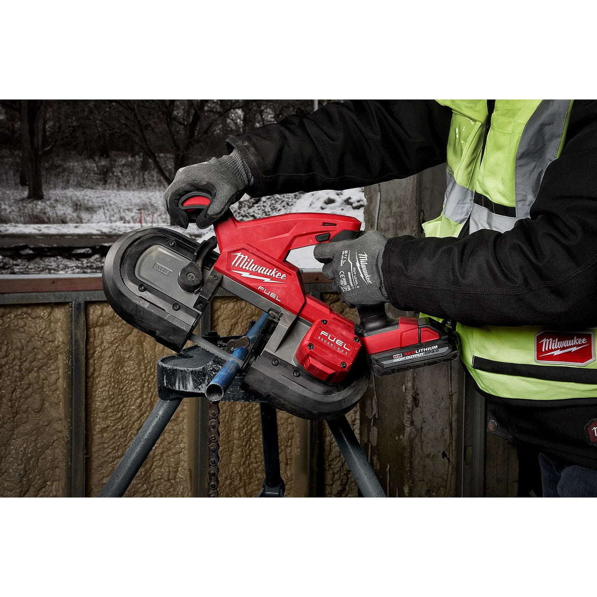 Milwaukee 2829S-20 M18 Fuel Compact Dual-Trigger Band Saw - 10