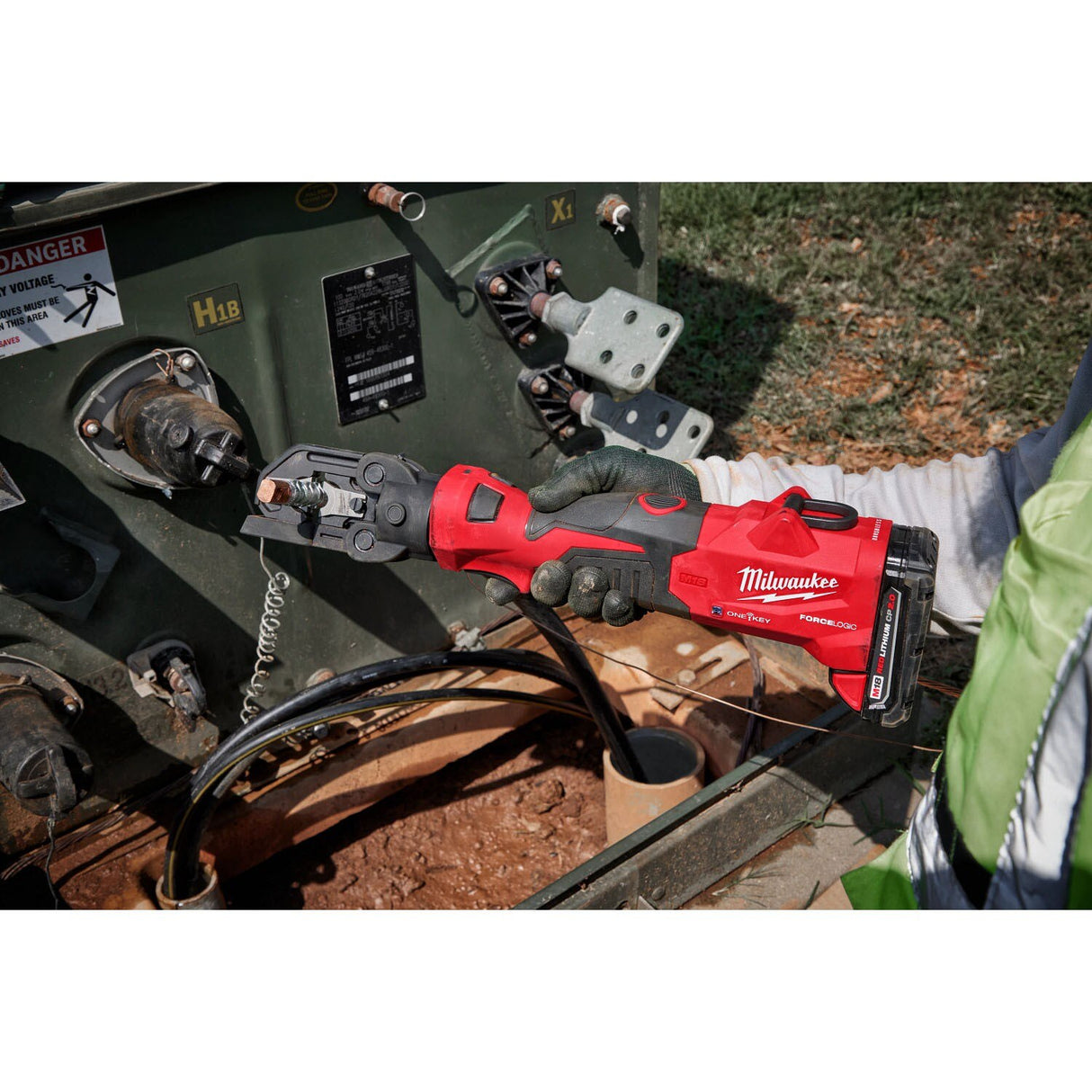 Milwaukee 2979-20 M18 FORCE LOGIC 6T Latched Linear Utility Crimper Tool Only (No Battery) - 8