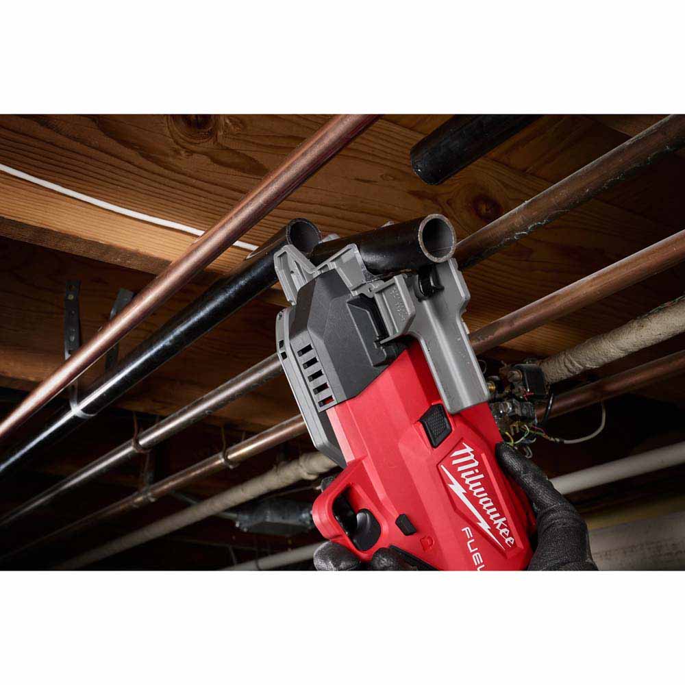 Milwaukee 3469-20 M18 FUEL ½”-1” Steel Pipe Cutter - 7