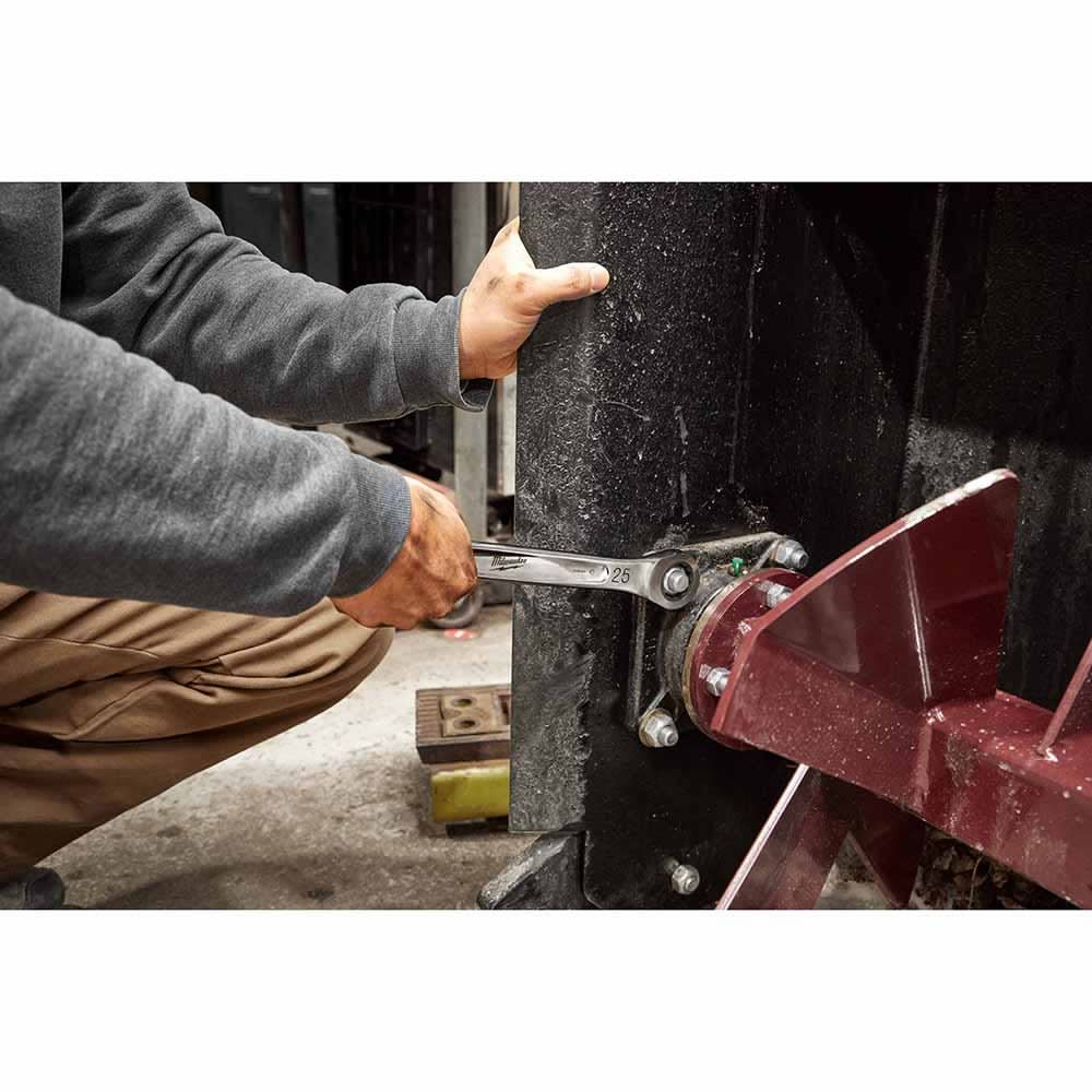 Milwaukee 45-96-9332 32mm Ratcheting Combination Wrench - 10