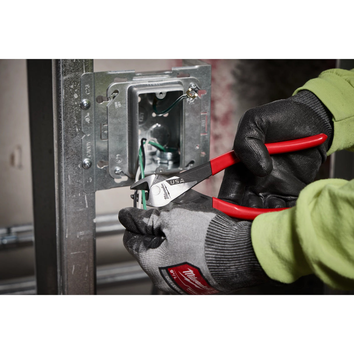 Milwaukee 48-22-0143 7 PC. Power Utility Hand Tool Set for Professionals and Journeymen - 6