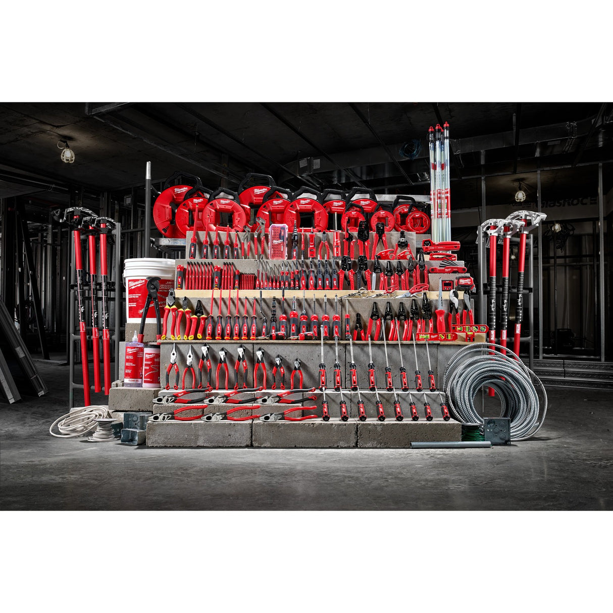 Milwaukee 48-22-0143 7 PC. Power Utility Hand Tool Set for Professionals and Journeymen - 14