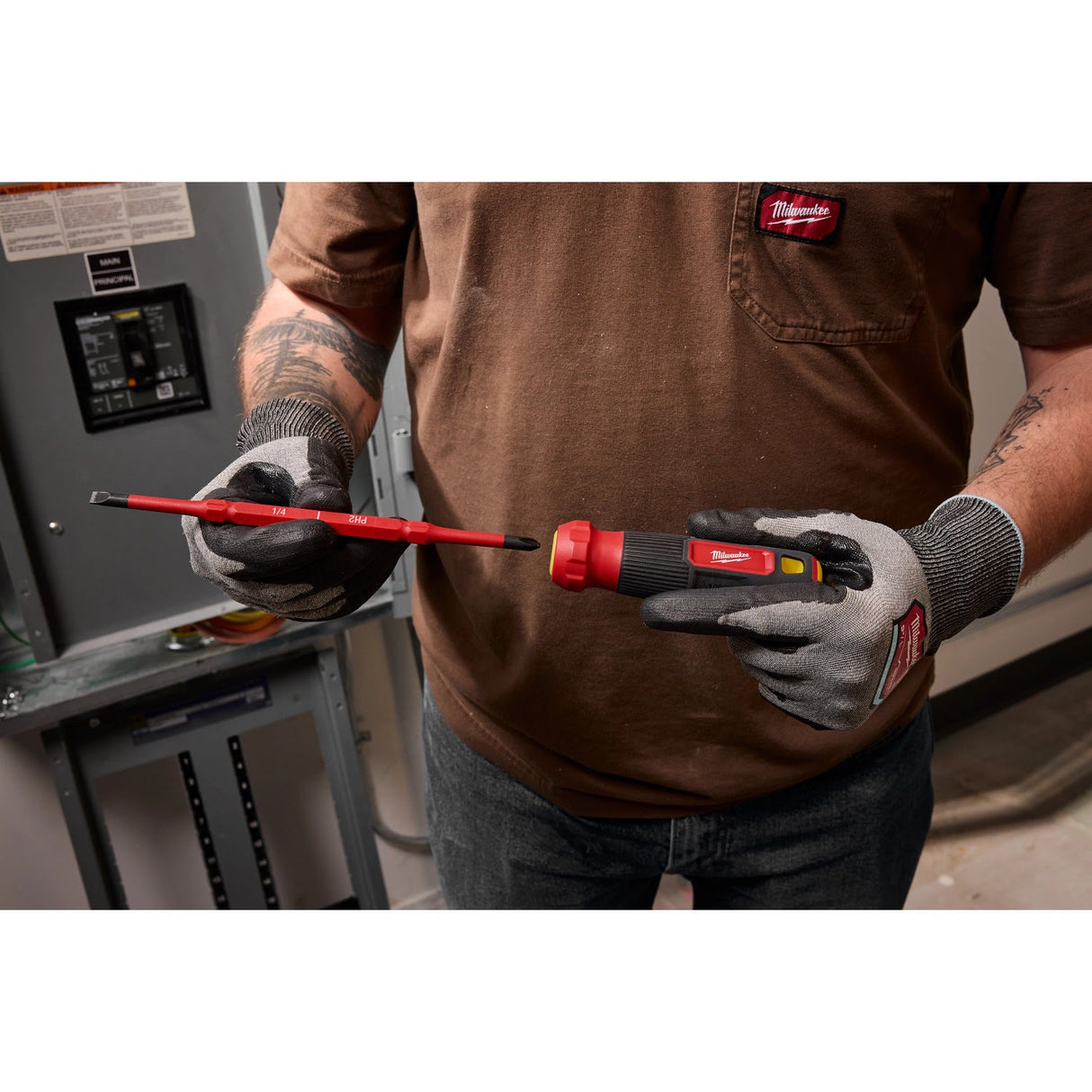 Milwaukee 48-22-2201 2-in-1 1000V Insulated Flip Shank Multi-Bit Screwdriver - 7