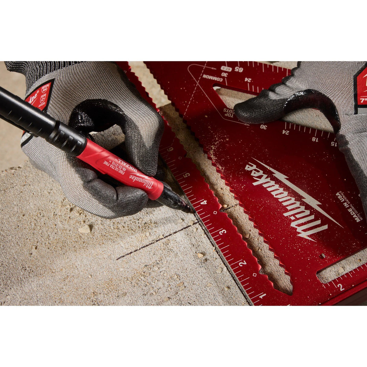 Milwaukee 48-22-3115 Double Sided Black Jobsite Marker Ultra Fine & Fine Point - 5