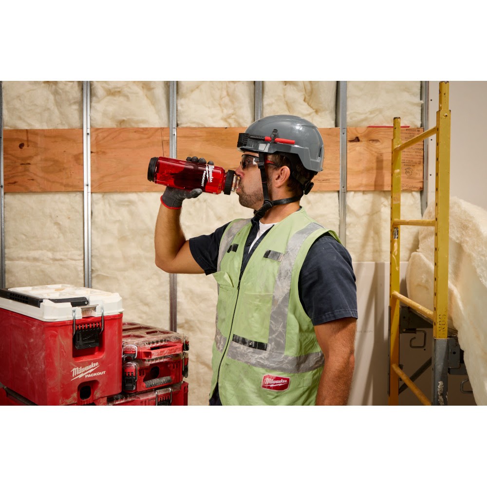 Milwaukee 48-82-8371RX PACKOUT 25oz Bottle with Chug Lid - Red - 8