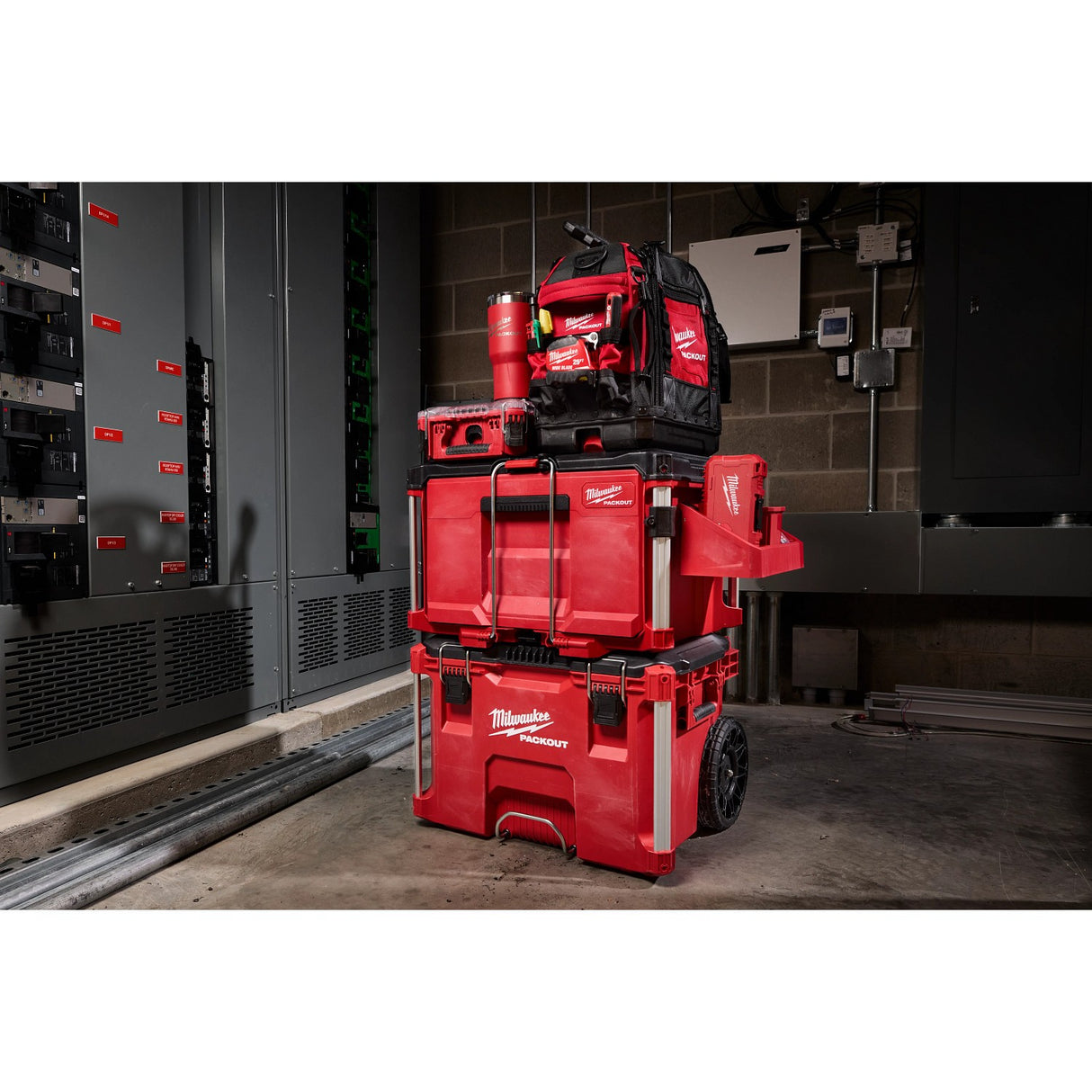 Milwaukee 48-22-8441 PACKOUT Single Drawer Tool Box 22.2" W x 16.3" L x 14.3" H with Locking Bar and Dividers - 7
