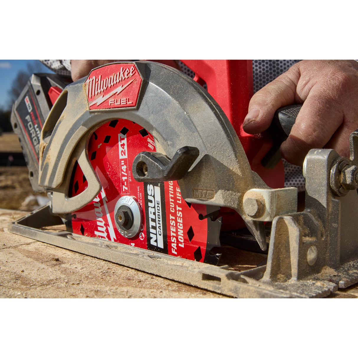 Milwaukee 48-40-0752 7-1/4" 24T NITRUS Carbide Framing & Demolition Circular Saw Blade 2 Pack - 12