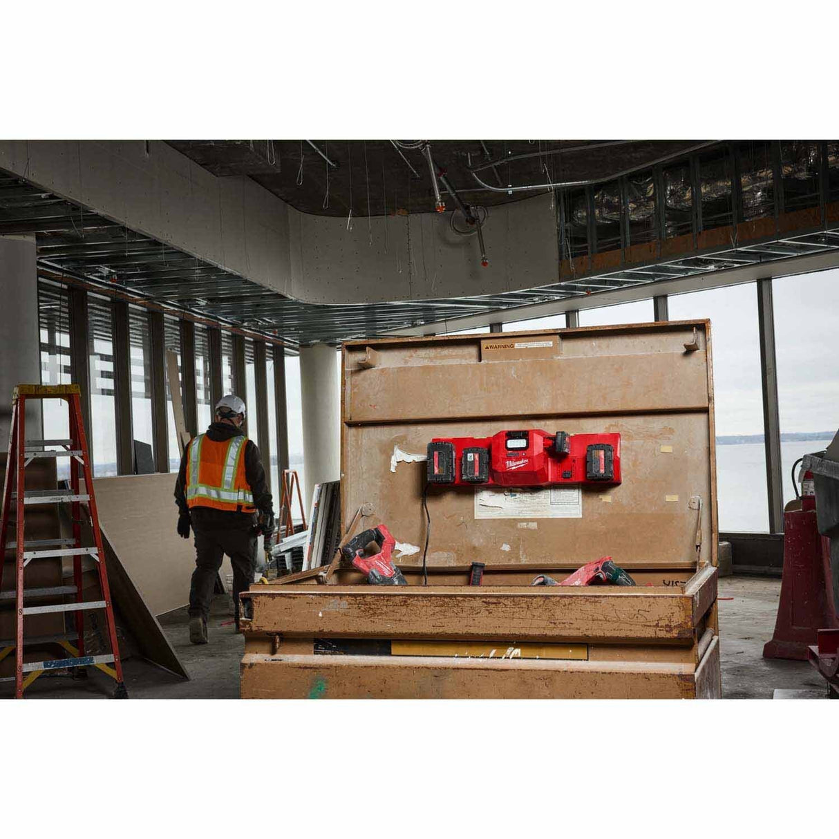 Milwaukee 48-59-1804 M18 and M12 Gangbox Rapid Charger - 10