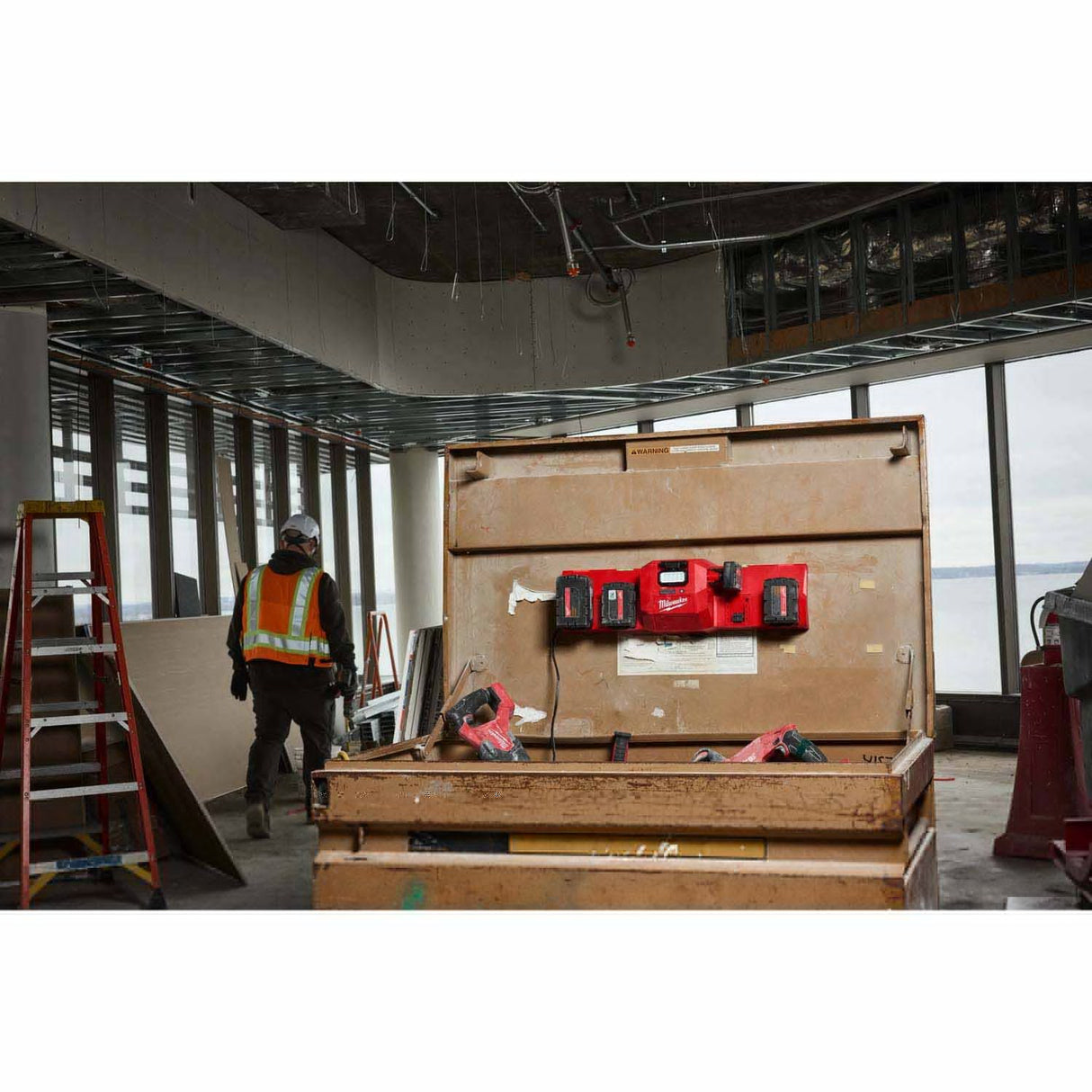 Milwaukee 48-59-1804 M18 and M12 Gangbox Rapid Charger - 10