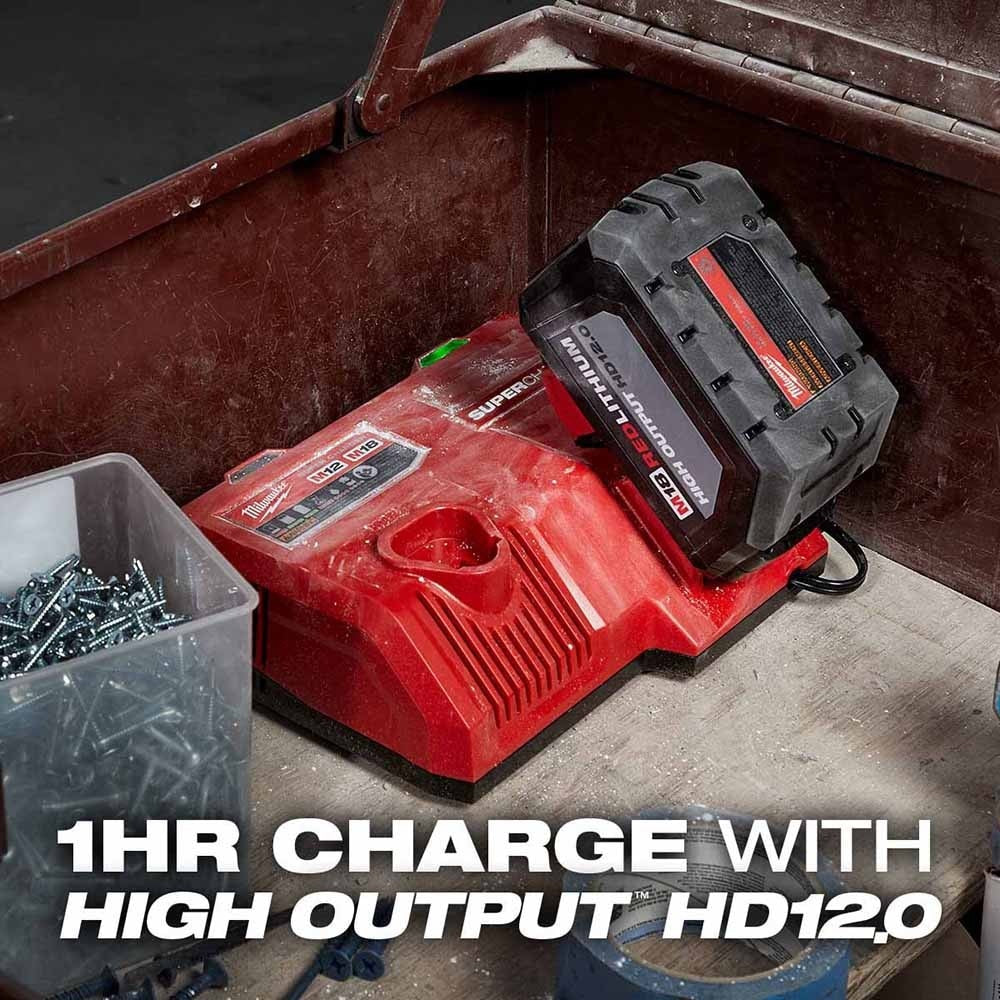 Milwaukee 48-59-1811 M18 & M12 Super Charger - 6