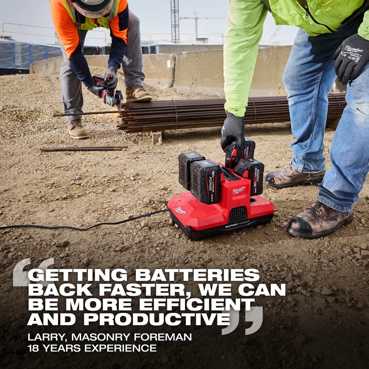 Milwaukee 48-59-1818 M18 and M12 Four Bay Simultaneous Super Charger with PACKOUT Compatibility - 5