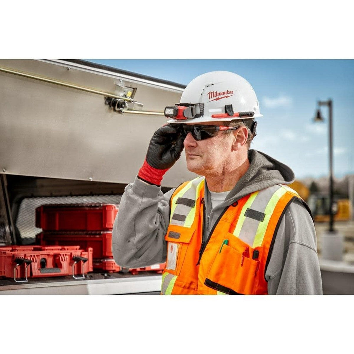 Milwaukee 48-73-2054 Tinted Anti-Scratch Safety Glasses for Jobsite Eye Protection (3 Pack) - 5