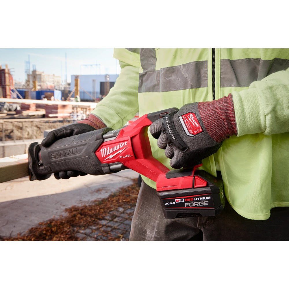 Milwaukee 48-73-8761 Anti-Vibration Cut Level 4 High Dexterity Nitrile Dipped Glove - Medium - 4
