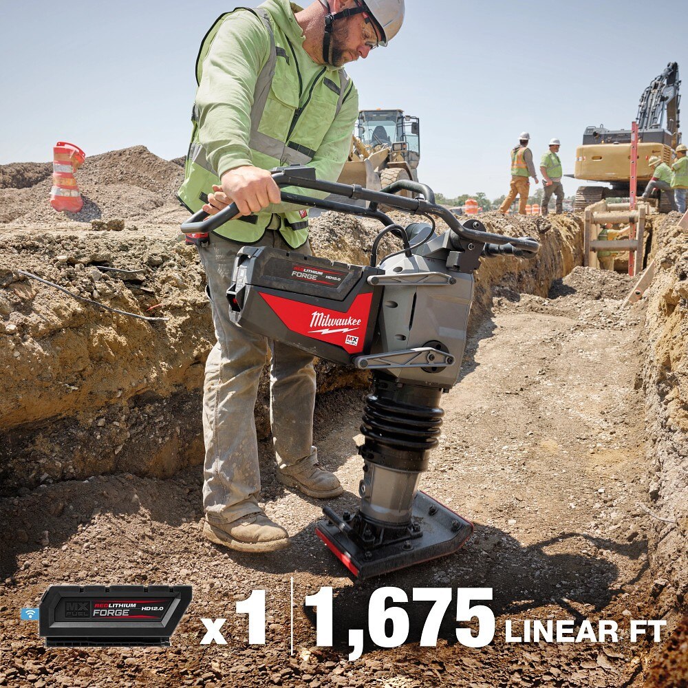 Milwaukee MXF270-2HD MX FUEL 70kg Rammer Kit - 3