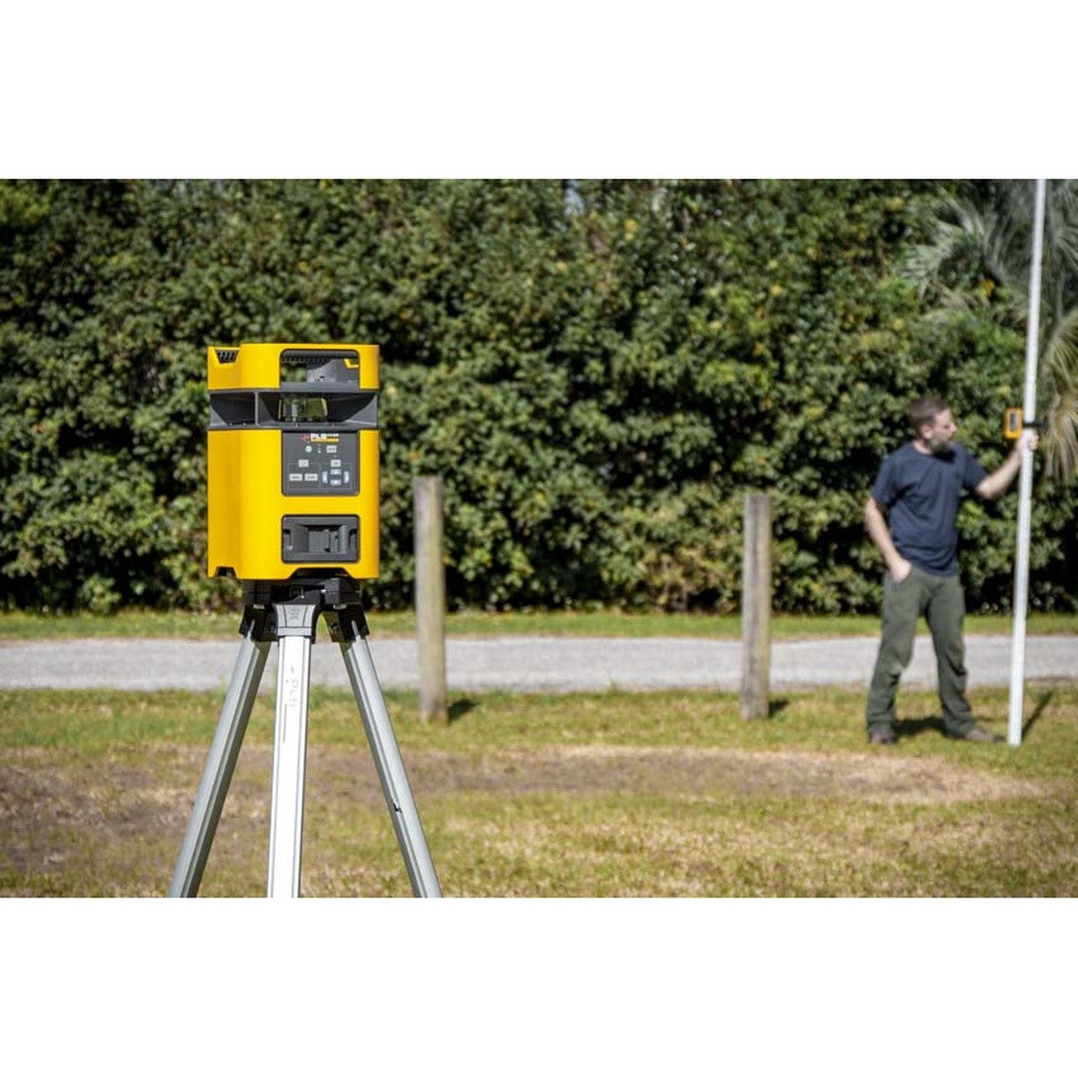Pacific Laser Systems 5195946 HV2R Rotary Laser Combo Kit 1000' Range with Remote Detector Tripod Grade Rod - 5