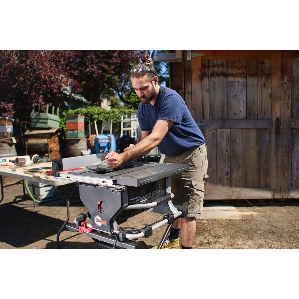 SawStop CTS-120A60 Compact Table Saw - 15A 120V 60Hz - 6