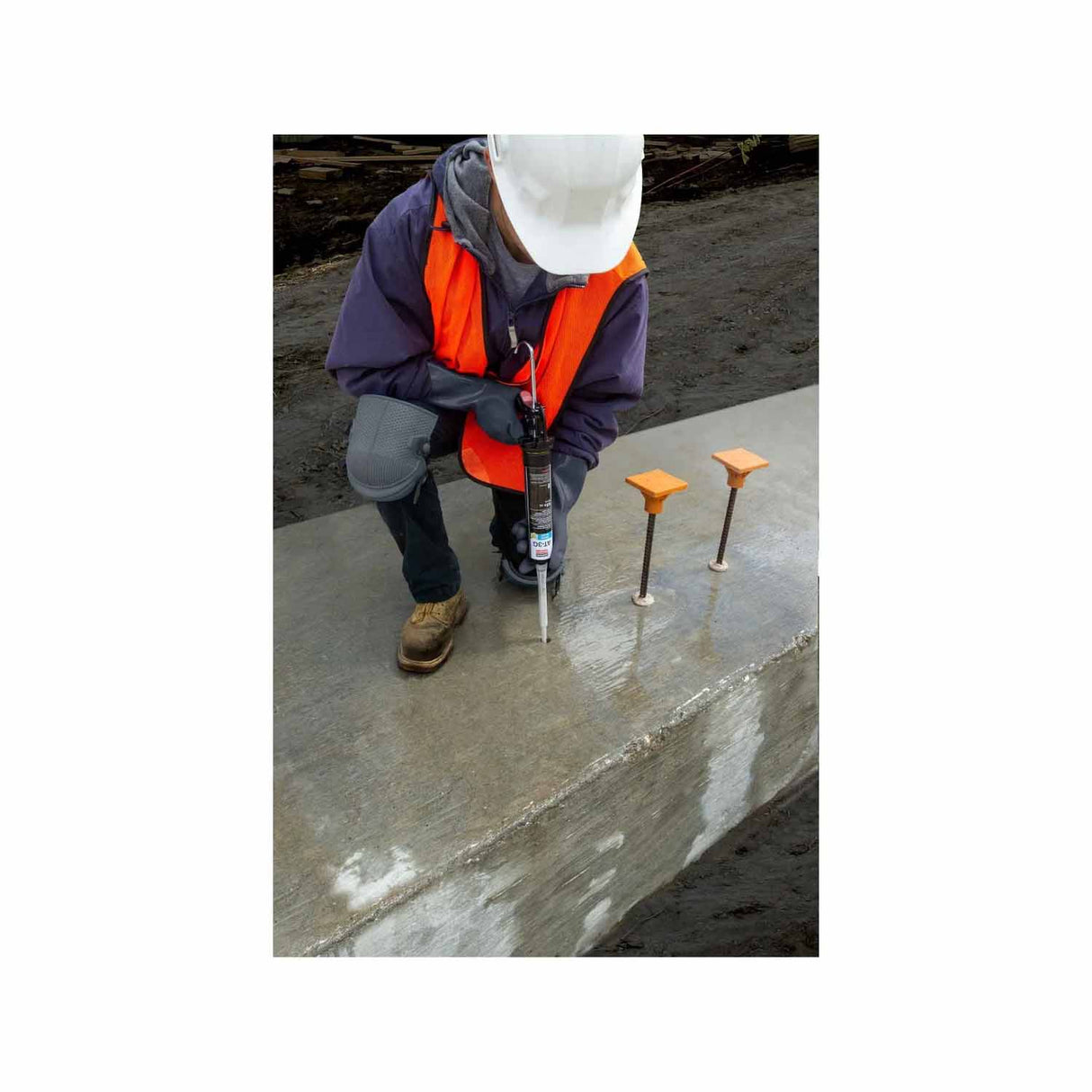 Simpson Strong-Tie AT3G30 (28 oz.) High-Strength Acrylic Anchoring Adhesive Cartridge with Nozzle - 3