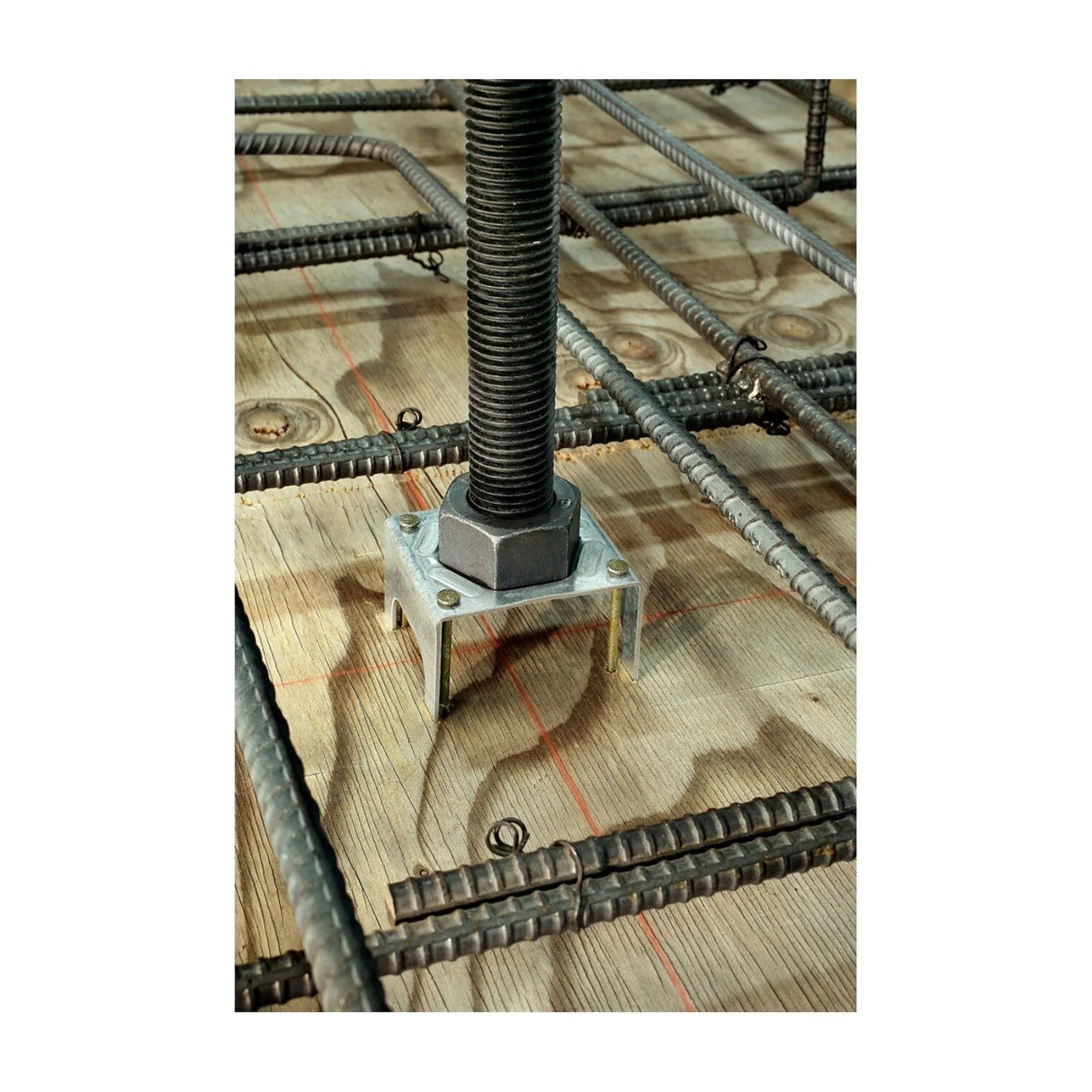 Simpson Strong-Tie ABL8-1 Anchor Bolt Locator with 1" Nut - 4