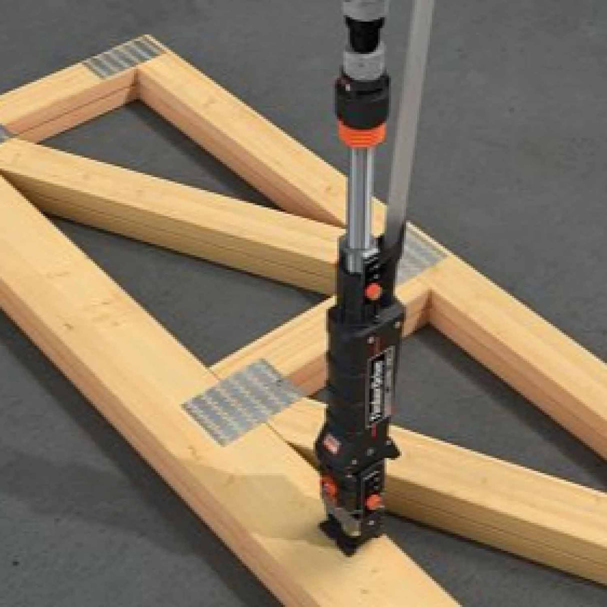 Simpson TDPRO625G1 Strong-Tie Timber Drive Structural Screw Fastening System Stand-Up Operation - 9