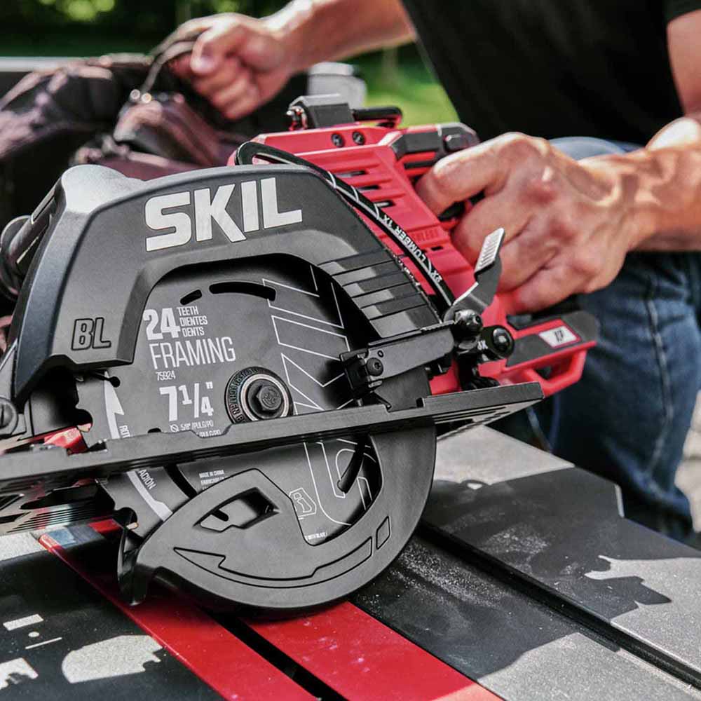 Skil CR5429B-20 PWRCore 20 Brushless 2x20V 7-1/4 In. Rear Handle Circular Saw with Two 5.0Ah Batteries and Dual Port Auto PWR JUMP Charger - 8