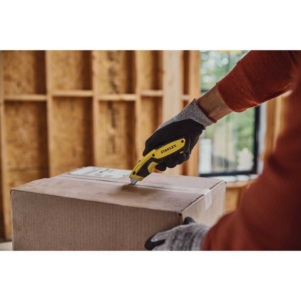 Stanley STHT10479 Auto Retractable Utility Knife W/blade Holder - 8