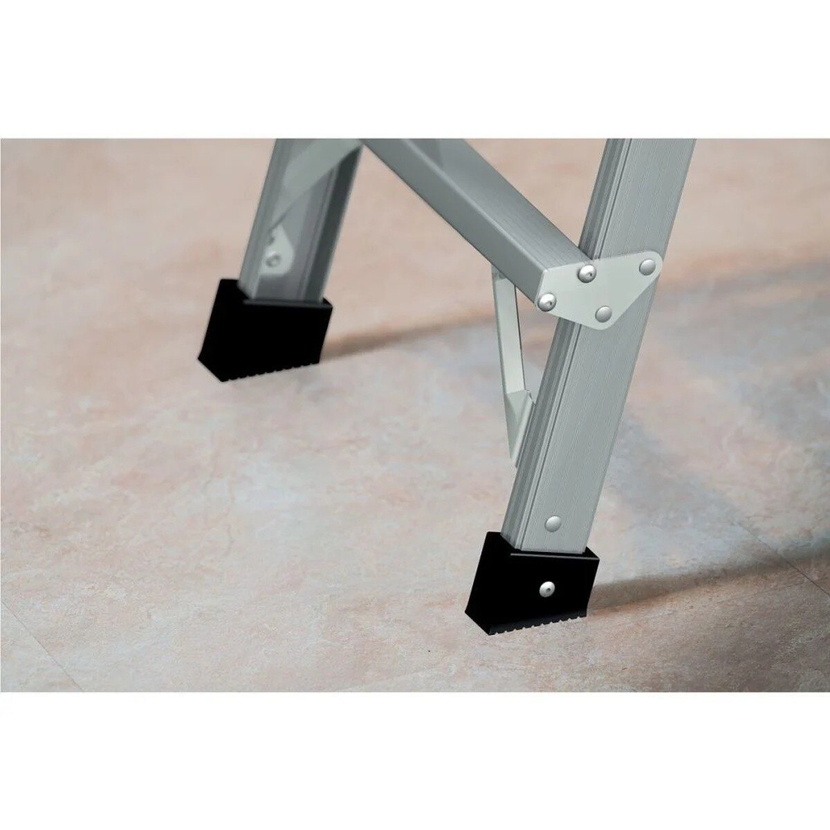 Werner AP-25 45 in x 12 in Aluminum Pro Work Platform with Easy Grab Handles 300 lb Capacity - 4