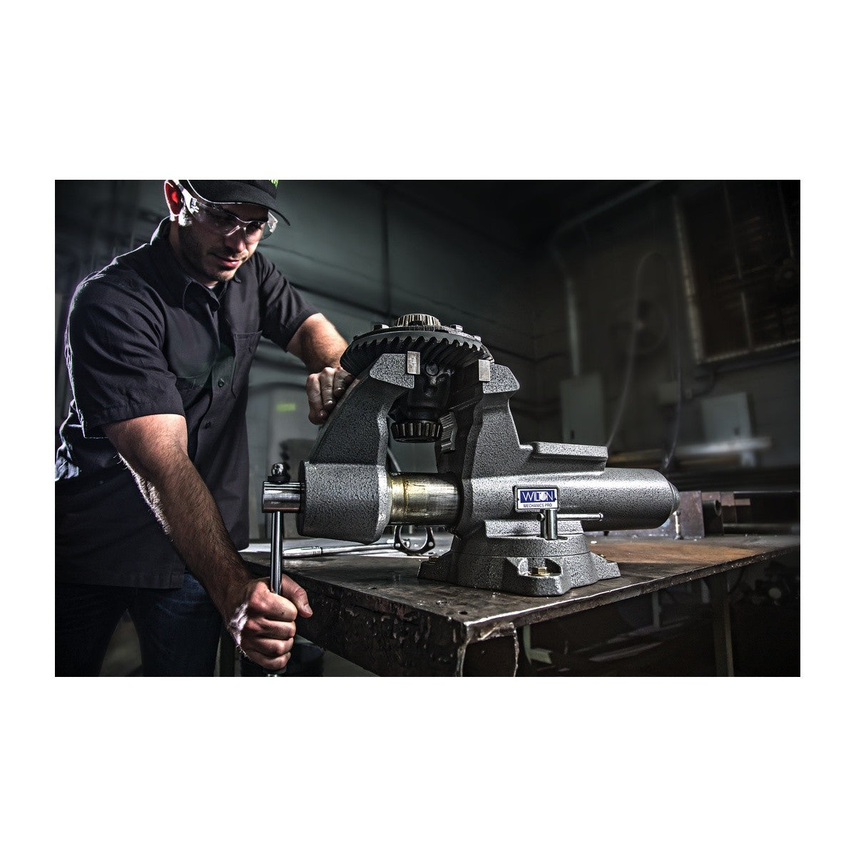 Wilton WL9-28810 845M 4-1/2" Mechanics Pro Round Channel Vise - 5